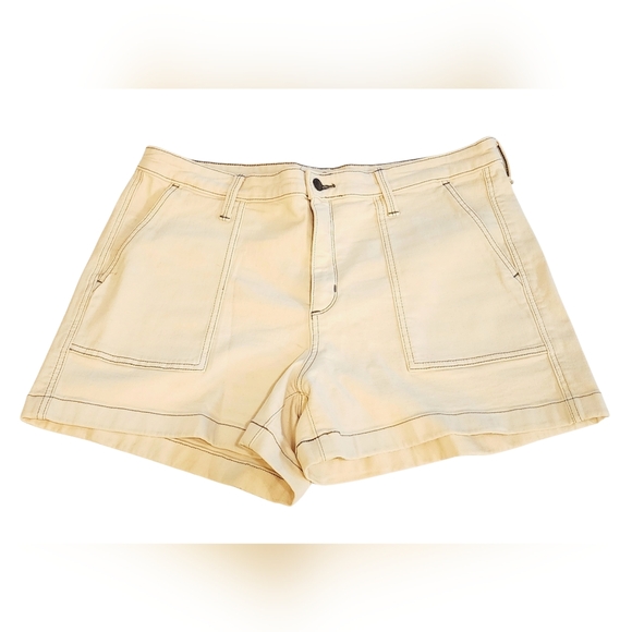 Universal Thread Shorts Womens 16/33 Beige Denim High Rise Midi NWOT - Picture 1 of 4